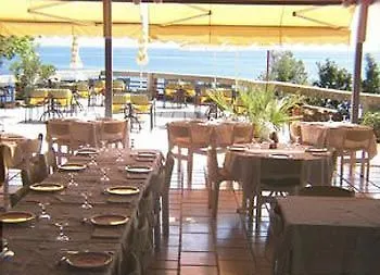 Ξενοδοχείο L'oasi 3*